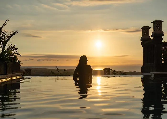 Villa Leana - Private Infinity Pool Inc Pool Fence As Required And Cook Jimbaran